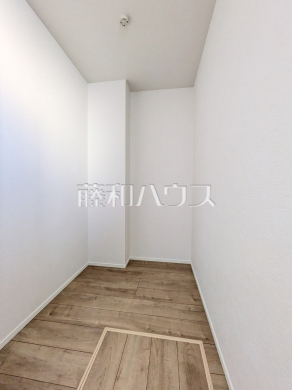 1号棟　ウォークインクローゼット　【立川市錦町２丁目】