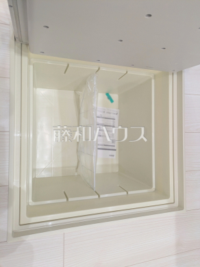 4号棟　収納　【府中市多磨町２丁目】