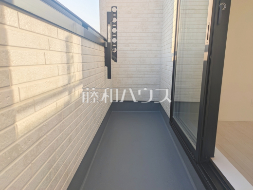 4号棟　バルコニー　【府中市多磨町２丁目】