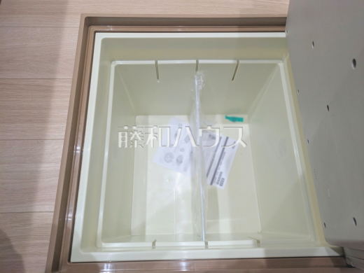 6号棟　収納　【府中市多磨町２丁目】