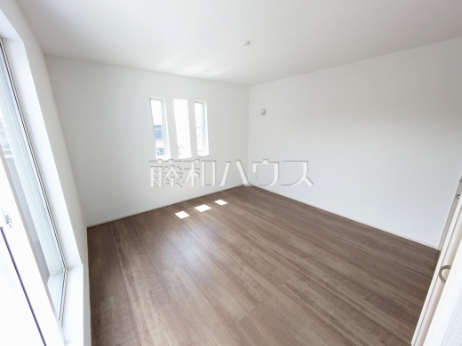 2号棟　居室　【春日井市高森台７丁目】