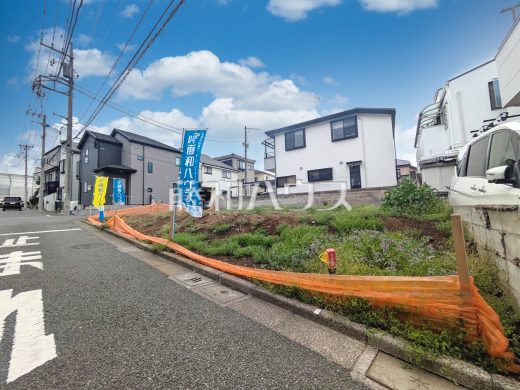 建築条件はございませんので、ライフスタイルに合わせた自由なマイホームづくりが可能です。　【練馬区大泉学園町５丁目】