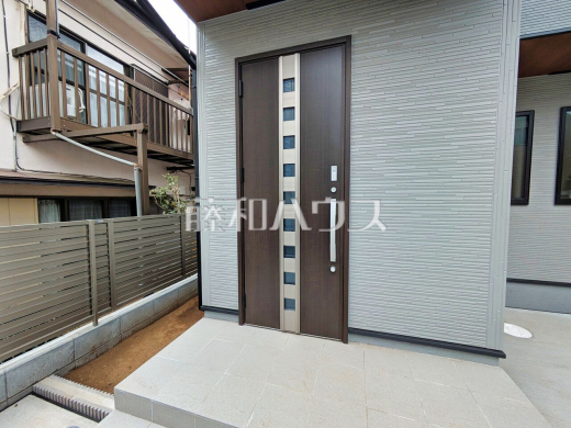 玄関　【東久留米市中央町３丁目】