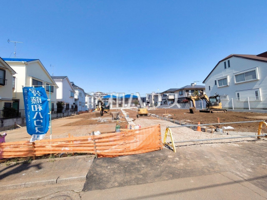 現場風景　【三鷹市上連雀９丁目】 見学はしたいけど、なかなか時間が取れない・・・そんな方に出勤前や仕事終わりにマイホームを見学できるサポートをいたします。 