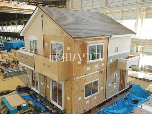 耐震等級3　耐震等級3は、住宅性能表示制度で最も高いランクの耐震性能です。建築基準法で定められた耐震等級1の1.5倍の地震に耐える強度があり震度6強～7程度の大地震にも倒壊・崩壊しないよう設計されています。