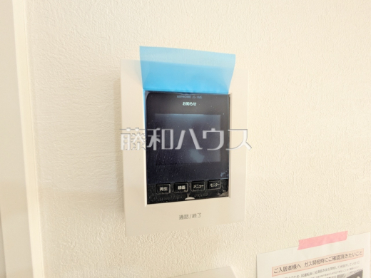 TVモニター付きインターホン　TVモニター付きインターホンのため訪問者がひと目で分かります