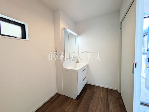 1号棟　洗面室　【調布市八雲台１丁目】