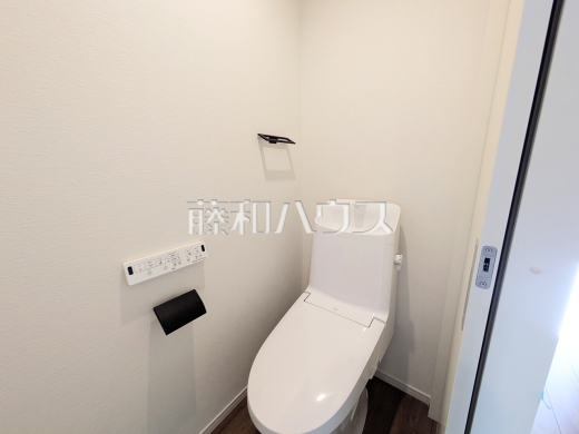 1号棟　トイレ　【調布市八雲台１丁目】