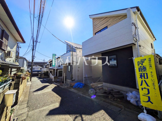 ≪接道状況≫周辺は落ち着いた雰囲気の住宅地です。小さなお子様がいるご家庭も安心です。　【府中市分梅町１丁目】