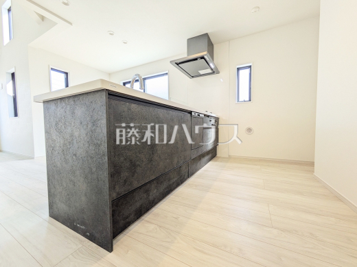 1号棟　キッチン　【府中市分梅町１丁目】