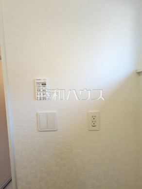 1号棟　浴室換気乾燥機リモコン　【朝霞市宮戸３丁目】　浴室換気乾燥機は梅雨の時期等、なかなか乾かない洗濯物を干すのに役立ちます！
