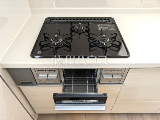 3号棟　キッチンコンロ・グリル　【朝霞市宮戸３丁目】