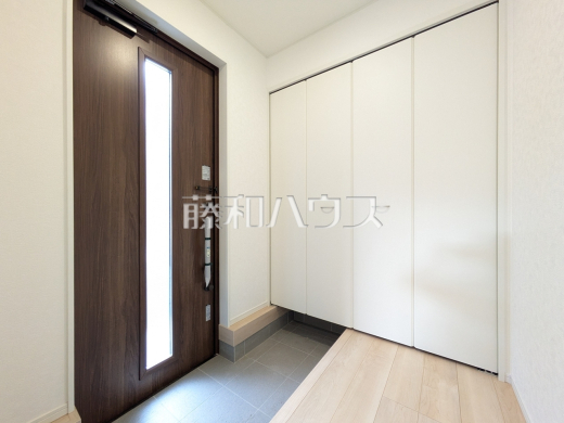 4号棟　玄関　【朝霞市宮戸３丁目】