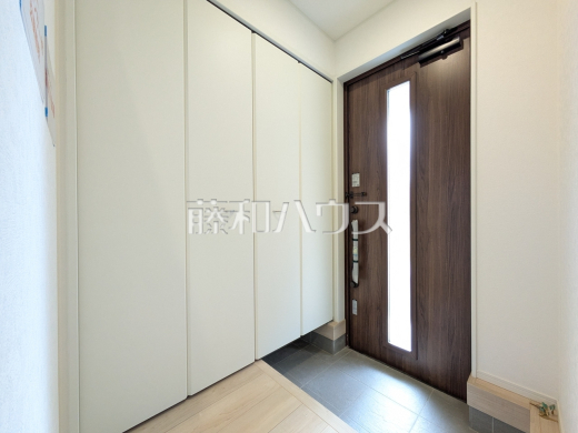 5号棟　玄関　【朝霞市宮戸３丁目】