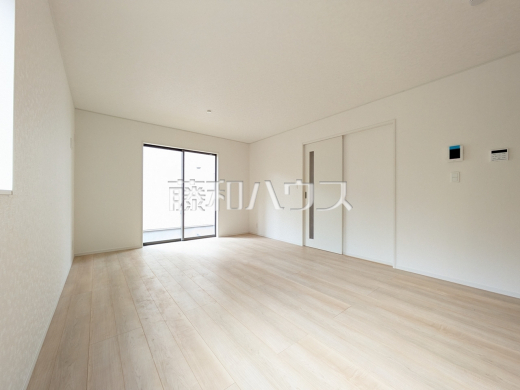 7号棟　リビング　【朝霞市宮戸３丁目】