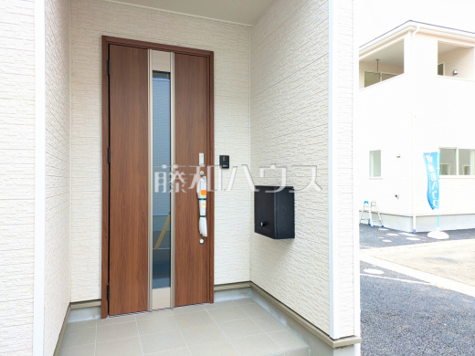 7号棟　玄関　【朝霞市宮戸３丁目】