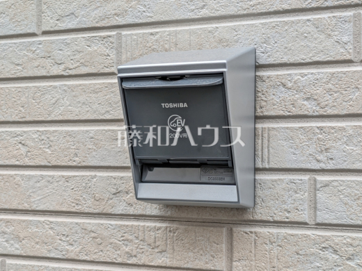 9号棟　EV充電器　【朝霞市宮戸３丁目】　日々の生活を豊かに、暮らしを心地良くする先進の設備
