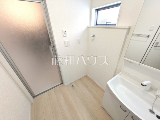 10号棟　洗面室　【朝霞市宮戸３丁目】