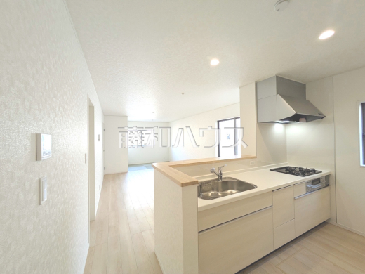 10号棟　リビング　【朝霞市宮戸３丁目】