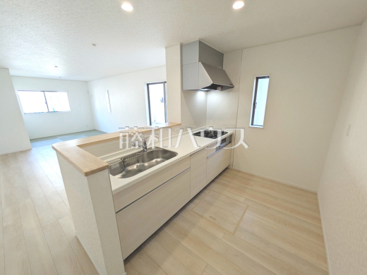 10号棟　キッチン　【朝霞市宮戸３丁目】