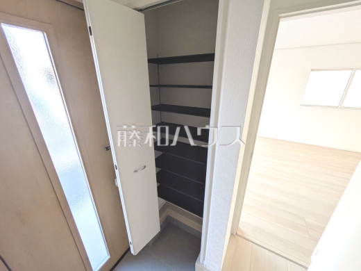 12号棟　収納　【朝霞市宮戸３丁目】