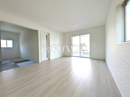 12号棟　リビング　【朝霞市宮戸３丁目】