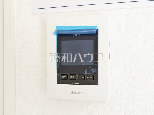 14号棟　TVモニター付インターホン　【朝霞市宮戸３丁目】　モニターで来訪者の顔を確認できるTVモニター付インターホン。録画機能付きなので、不在時の訪問も後から確認できて安心です。