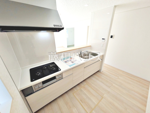 15号棟　キッチン　【朝霞市宮戸３丁目】