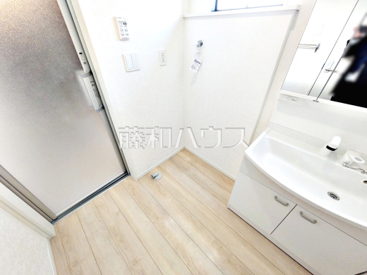 16号棟　洗面室　【朝霞市宮戸３丁目】