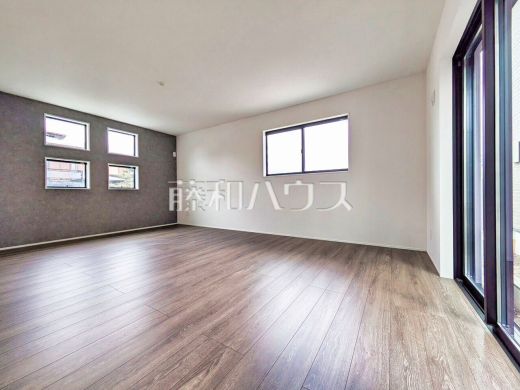 2号棟　リビング　【東久留米市前沢５丁目】