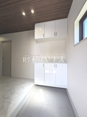 2号棟　下駄箱　【東村山市久米川町３丁目】