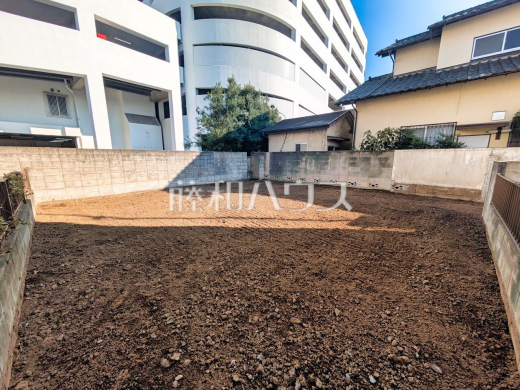 現地写真　【東久留米市本町３丁目】 見学はしたいけど、なかなか時間が取れない・・・そんな方に出勤前や仕事終わりにマイホームを見学できるサポートをいたします。 