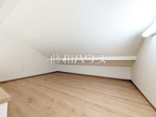 B号棟　ロフト　【練馬区南大泉１丁目】