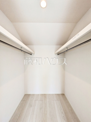 2号棟　ウォークインクローゼット　【新座市石神２丁目】