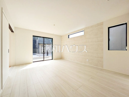 2号棟　リビング　【新座市石神２丁目】