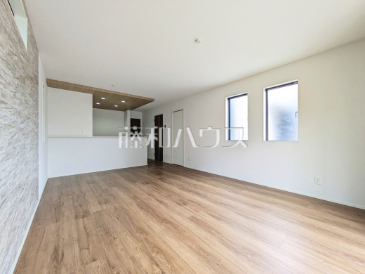 4号棟　リビング　【新座市石神２丁目】