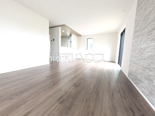 10号棟　リビング　【新座市石神２丁目】