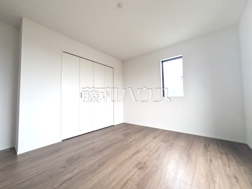 10号棟　居室　【新座市石神２丁目】