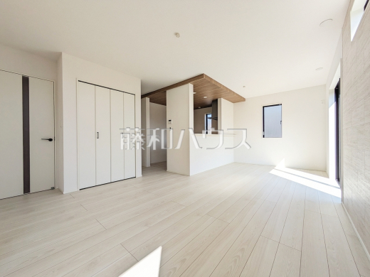 9号棟　リビング　【新座市石神２丁目】