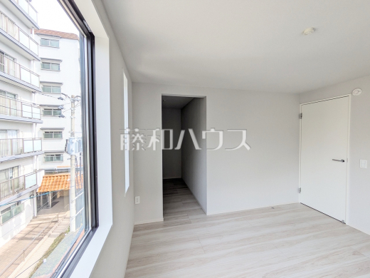 居室　【福岡市中央区港３丁目】