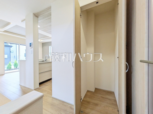 2号棟　収納　【国分寺市高木町２丁目】