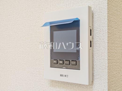 2号棟　防犯に役立つTVモニター付インターフォン　訪問者がわかるTVモニター付インターホンは、お子様のお留守番にも活躍するかも？！