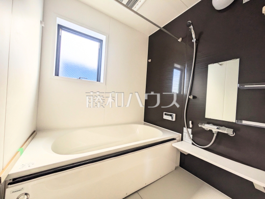 落ち着いた色合いで疲れたからだを癒す、贅沢なくつろぎ空間です。 　【和光市新倉４丁目】