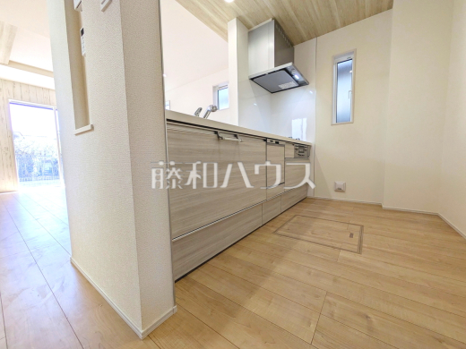 1号棟　キッチン　【府中市是政１丁目】