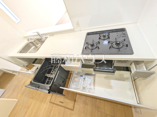 1号棟　キッチン　【府中市是政１丁目】