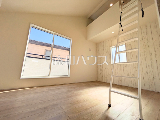 2号棟　居室　【府中市是政１丁目】