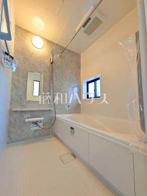 1号棟　浴室　【府中市日新町５丁目】