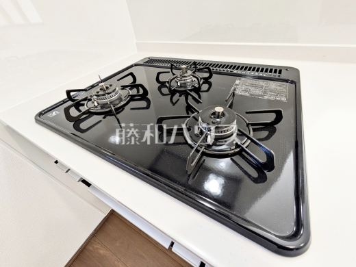 3号棟　キッチンコンロ　【府中市日新町５丁目】