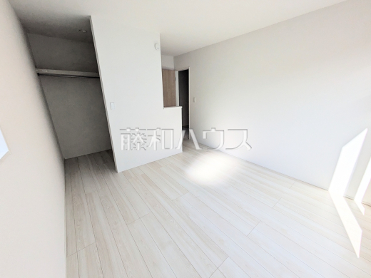 居室　【調布市深大寺東町６丁目】