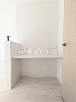 カウンターデスク　【調布市深大寺東町６丁目】